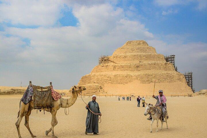 Excursion privée d'une journée aux pyramides de Gizeh, Memphis et Saqqarah