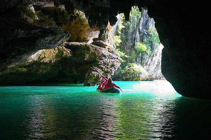 Phang Nga Bay Sea Cave Canotaje y James Bond Island en Big Boat
