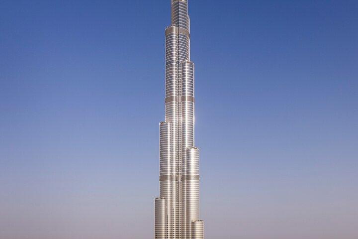 Disfrute del Burj Khalifa con una cena en uno de los restaurantes de la torre