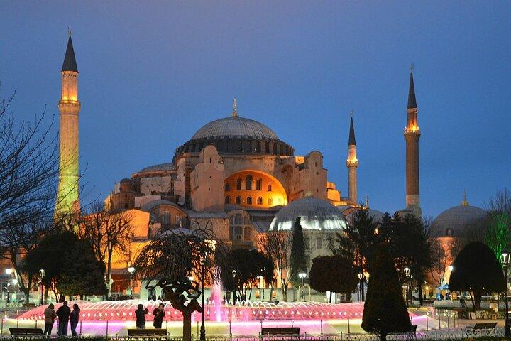 Night Walking Tour in Istanbul Old City