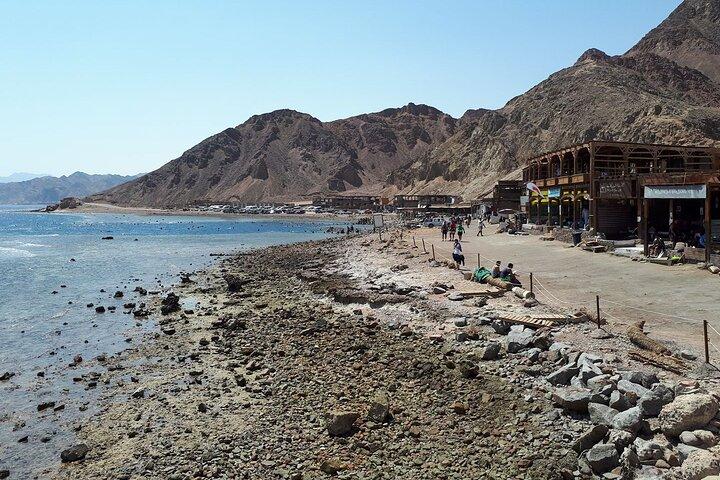 Bazar privado de Dahab de día completo, paseo en camello con esnórquel desde Sharm El Sheikh