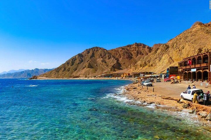Bazar privado de Dahab de día completo, paseo en camello con esnórquel desde Sharm El Sheikh