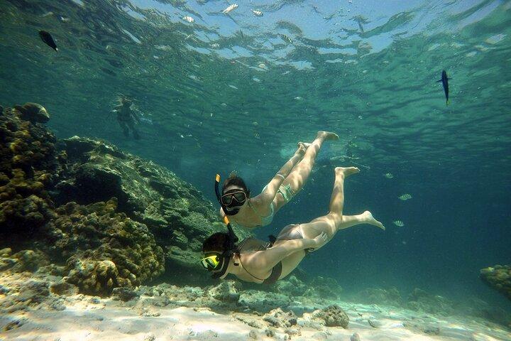 Excursão de lancha particular Maiton, Racha e Ilhas Corais saindo de Phuket