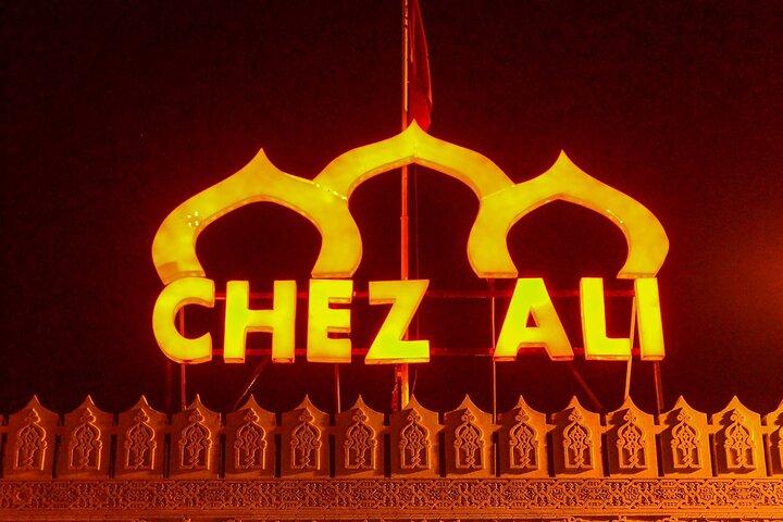 CHEZ ALI MARRAKECHで行列をスキップ：ファンタジアショー
