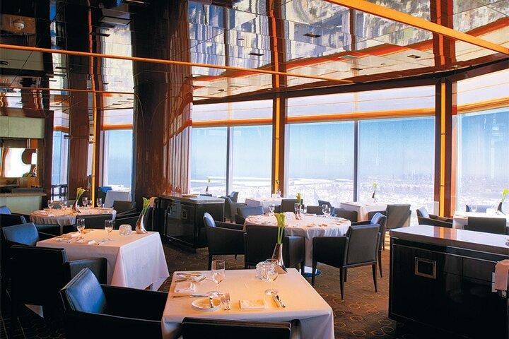 Disfrute del Burj Khalifa con una cena en uno de los restaurantes de la torre