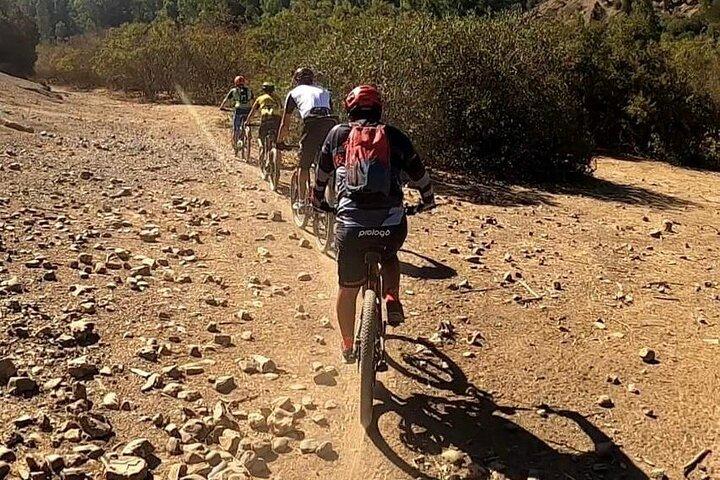 Tour in bicicletta alla montagna dell'Atlante e al villaggio berbero da Marrakech