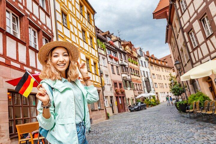 Viagem de um dia a Munique de trem para o centro histórico de Nuremberg com guia