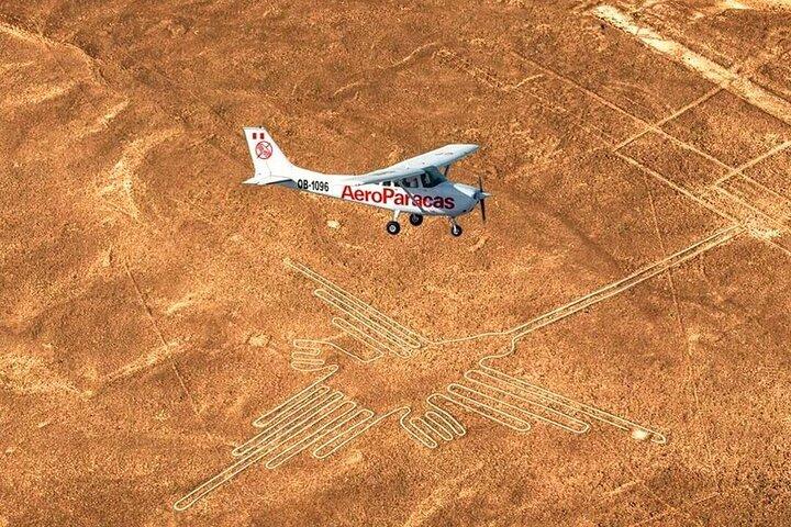 Visite privée des lignes étonnées de Nazca et de l'oasis de Huacachina