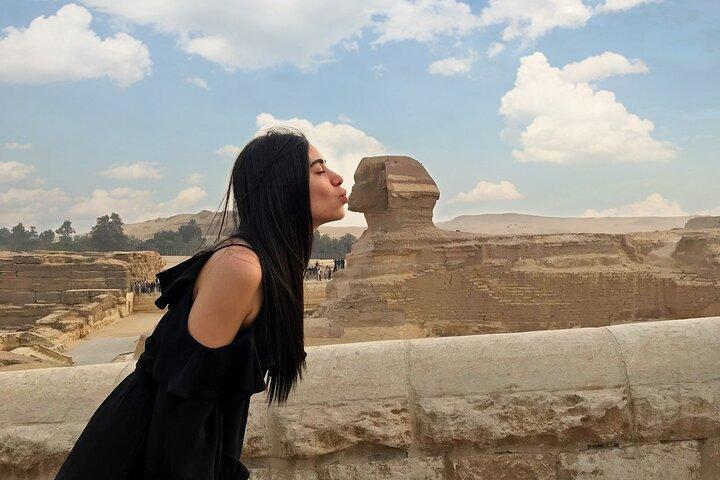 Desde Hurghada Legacy Trip – Explora las pirámides y el Gran Museo de El Cairo