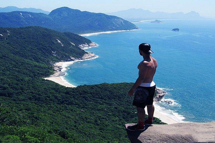 Pedra do Telegrafo ハイキング ツアー - (Telegraph's Rock)