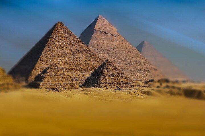 Pyramides de Gizeh, Memphis, Sakkara Tour