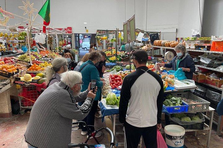 Portugese kookcursus op de lokale markt