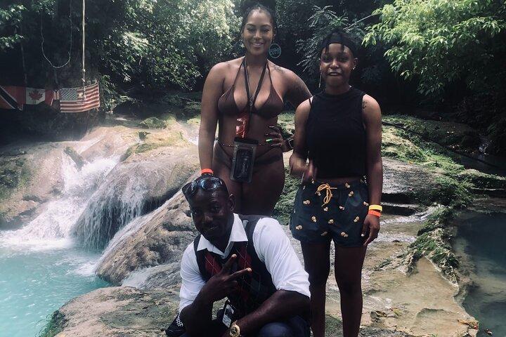 Tour por las cataratas del río Dunn y Blue Hole Secret Falls