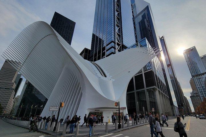 世界貿易センターと金融地区ウォーキングツアーの9/11記念碑