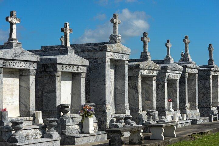 New Orleans St. Louis Cemetery No. 3 Walking Tour