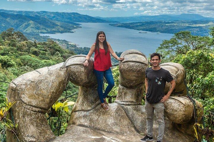 Volcán Arenal Skytram y Baldi Hot Springs Tour privado desde San José
