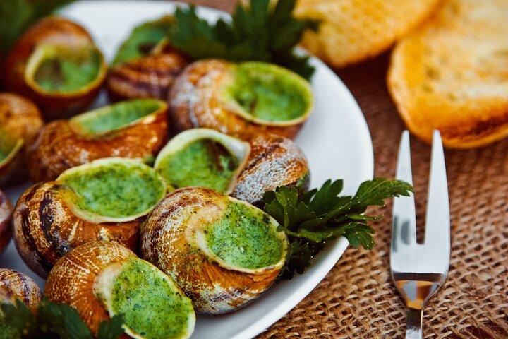 Paris: Private French Food & Wine Walking Tour in Le Marais