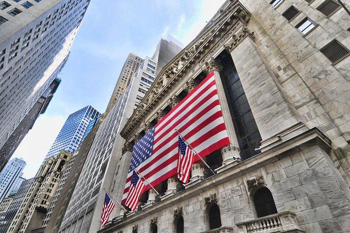 世界貿易センターと金融地区ウォーキングツアーの9/11記念碑