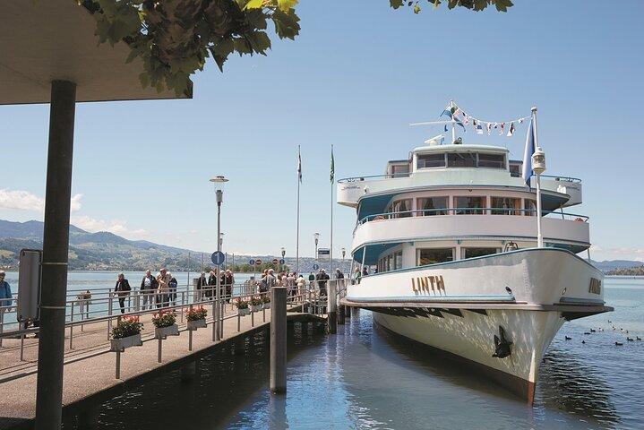 Zurich højdepunkter med Lake Cruise & valgfri FIFA Museum billet