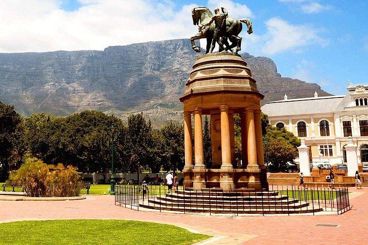 Cape City + Table Mountain Local Selection Full Day Tour