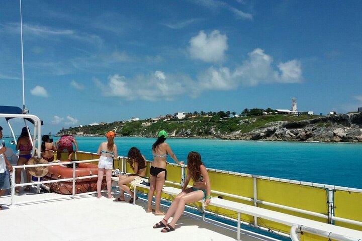 All Inclusive Isla Mujeres Catamaran Tour with Transfer Cancun