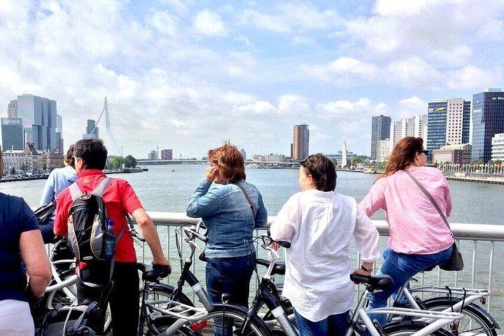 Unique bicycle tour in Amsterdam