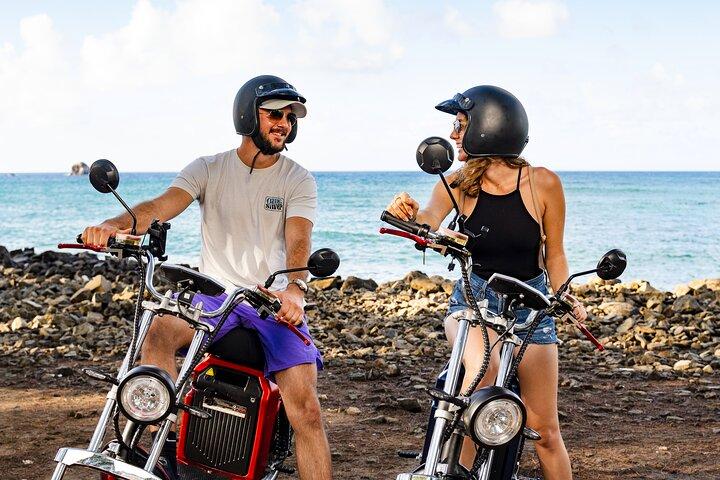 St.Lucia Stranden en Backroads Tour per elektrische Big-Wheel Scooter