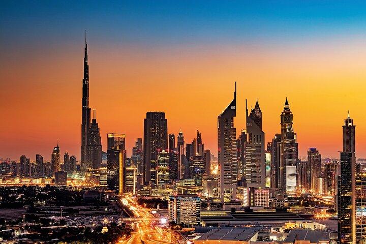 Besichtigung des Burj Khalifa und Abendessen in einem der Turmrestaurants