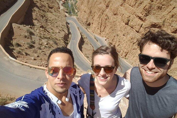 Tour privato di LUSSO di 4 giorni da Marrakech a Fes attraverso il deserto del Sahara