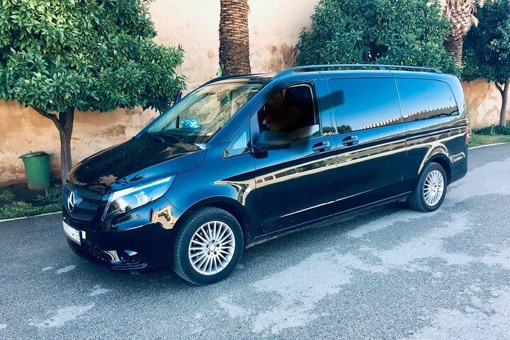 Private transfer from and to the airport
