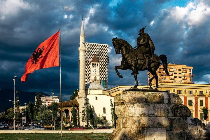TIRANA Walking Tour: Discover the ever-changing capital city