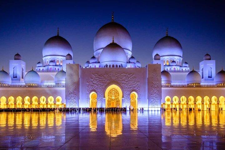 Base per la condivisione del tour della città di Abu Dhabi