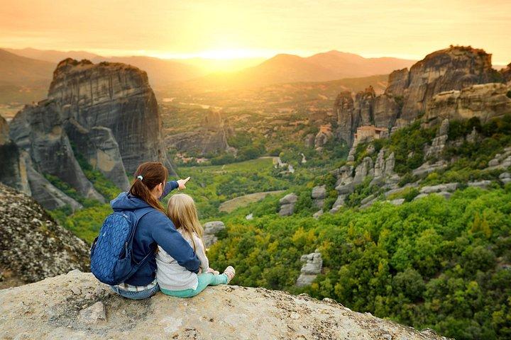 Athen : Meteora-Kloster-Tour, Höhlen, Stopps am Strand und Mittagessen