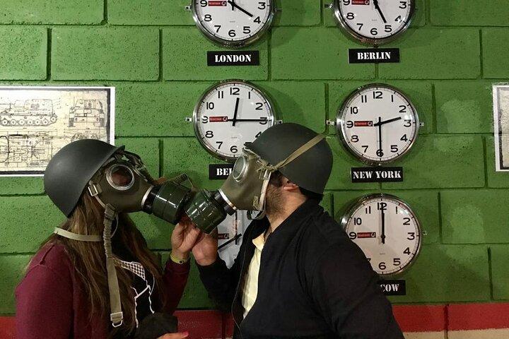 Escape Room in Guadalajara: Rette die Welt in einem Bunker