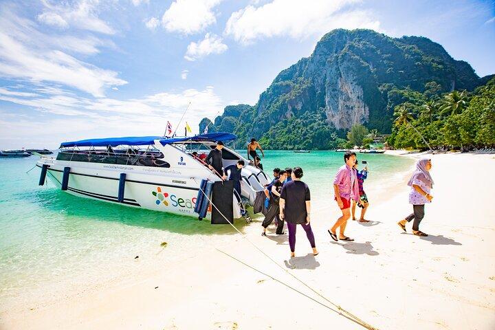 カオラックからのSeastar Andamanによるピピ島、マヤ湾、カイ諸島ツアー