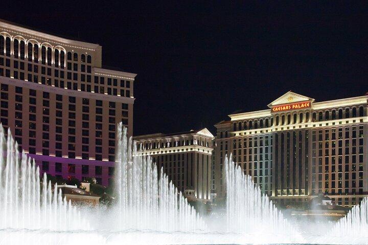 Best Boulevard of Las Vegas: A Night Walking Tour of The Strip