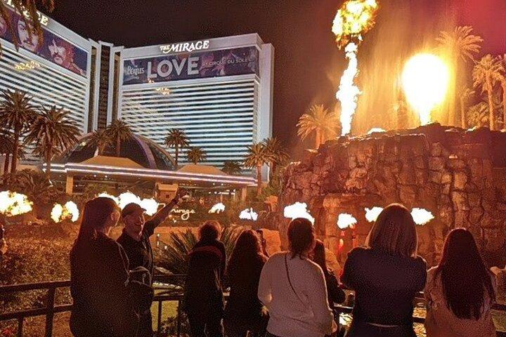 Best Boulevard of Las Vegas: A Night Walking Tour of The Strip
