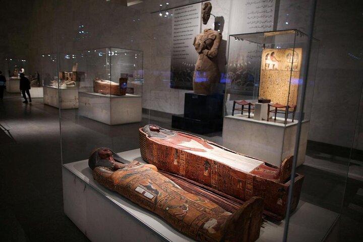Tour a las pirámides de Giza, el Museo Nacional de la Civilización Egipcia y Bazzar