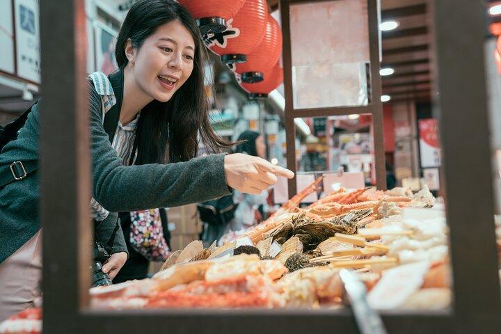 Tour privado de 6 horas sobre comida y cultura de Osaka con guía autorizado