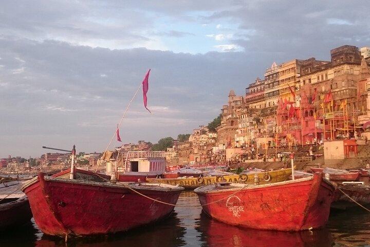 Ganges ceremoni og bådtur ved skumring