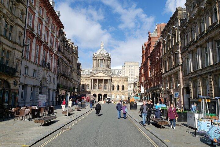 Excursão autoguiada privada em Liverpool
