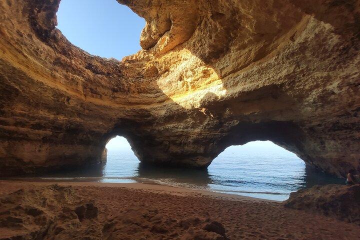 Visite privée en kayak des grottes de Benagil
