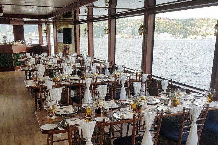 Premium Istanbul's New Year's Eve Dinner Cruise on the Bosphorus