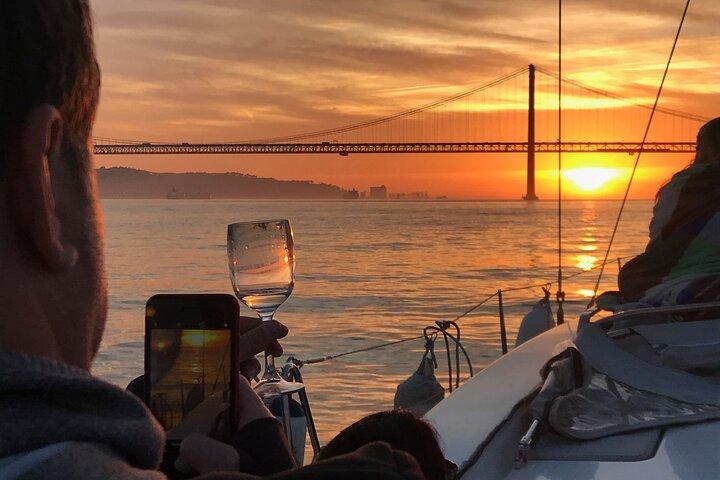 Privat solnedgangskrydstogt i Lisboa