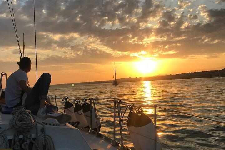 Privat solnedgangskrydstogt i Lisboa