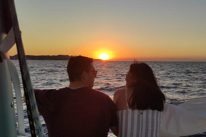 Privat - Romantisk solnedgangssejlads på en 36 fods yacht fra Hvar (op til 8 rejsende)