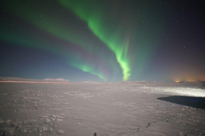Northern Lights In SUV fuoristrada di lusso con foto e dolcetti