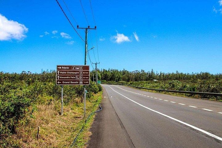 Chamarel Seven Coloured Earth & Mauritius Discovery Private Tour