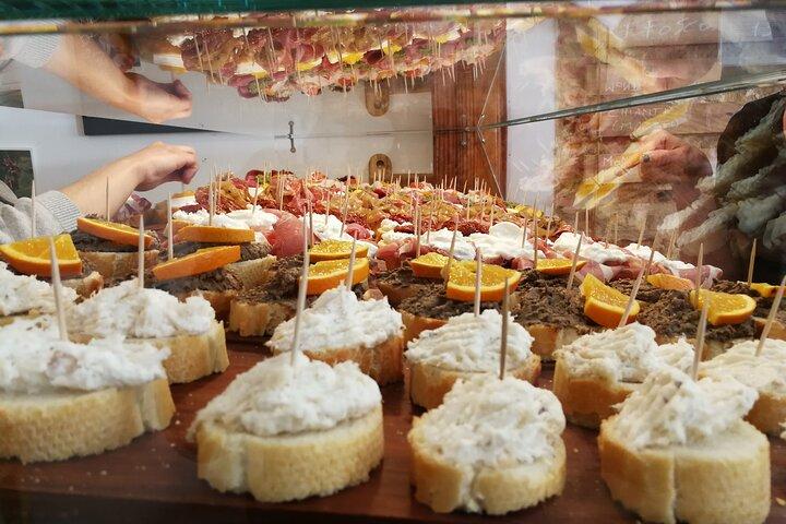 ベネチア・バカロ・フードツアー：ベネチア人のように食べて飲む