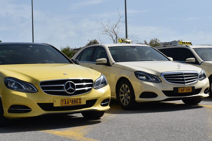 Athens City to Piraeus Port Private Transfer
